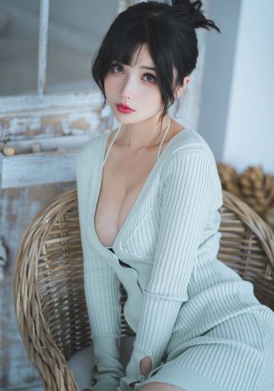 亚洲男人的天堂一区二区_720免费高清观看