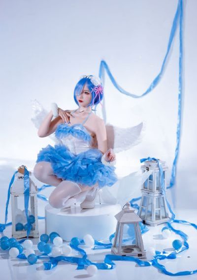 亚洲综合色区无码一区偷拍_高清完整视频