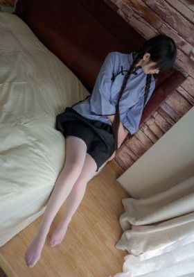 国产精品久久人_青苹果乐园免费高清观看